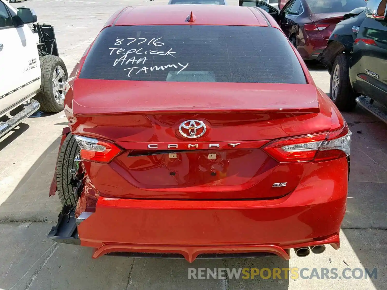 9 Photograph of a damaged car 4T1B11HK0KU162252 TOYOTA CAMRY 2019