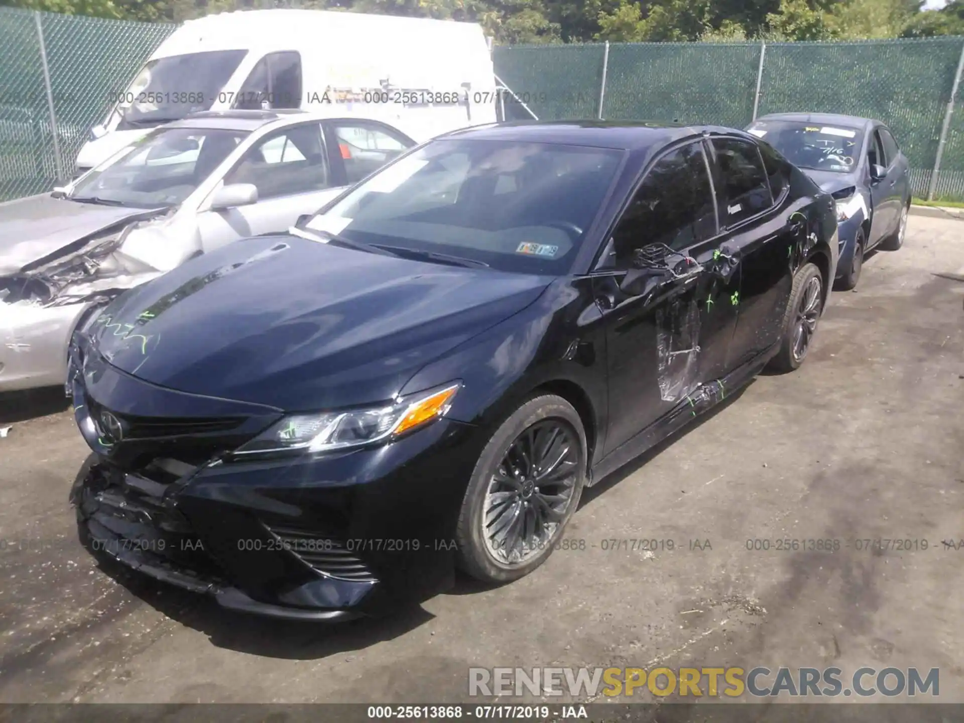 2 Photograph of a damaged car 4T1B11HK0KU162283 TOYOTA CAMRY 2019