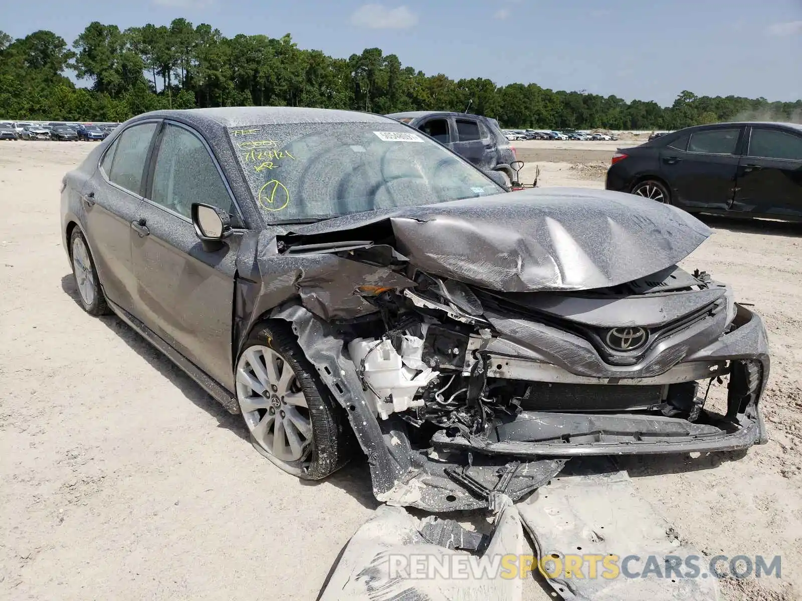 1 Photograph of a damaged car 4T1B11HK0KU162378 TOYOTA CAMRY 2019