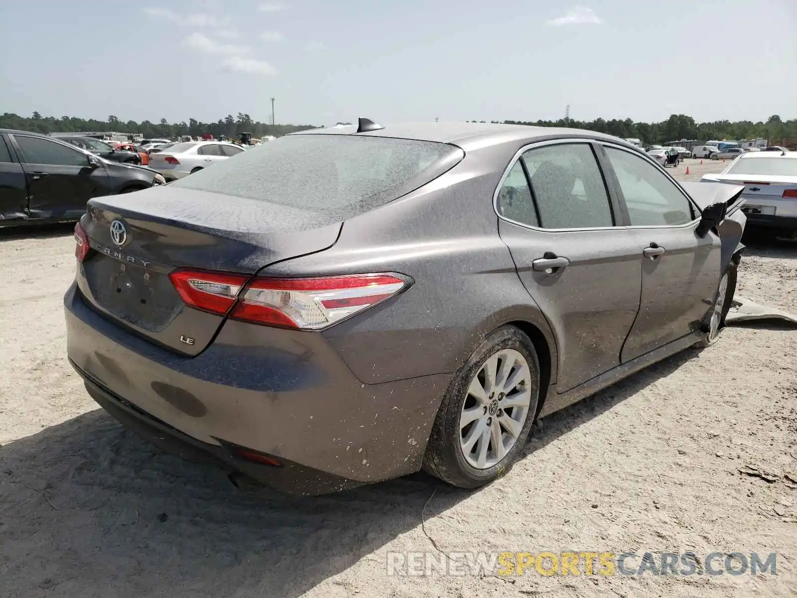 4 Photograph of a damaged car 4T1B11HK0KU162378 TOYOTA CAMRY 2019