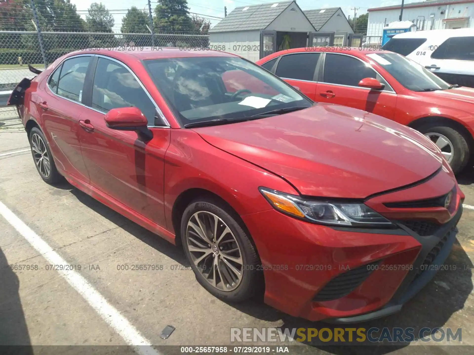 1 Photograph of a damaged car 4T1B11HK0KU162882 TOYOTA CAMRY 2019