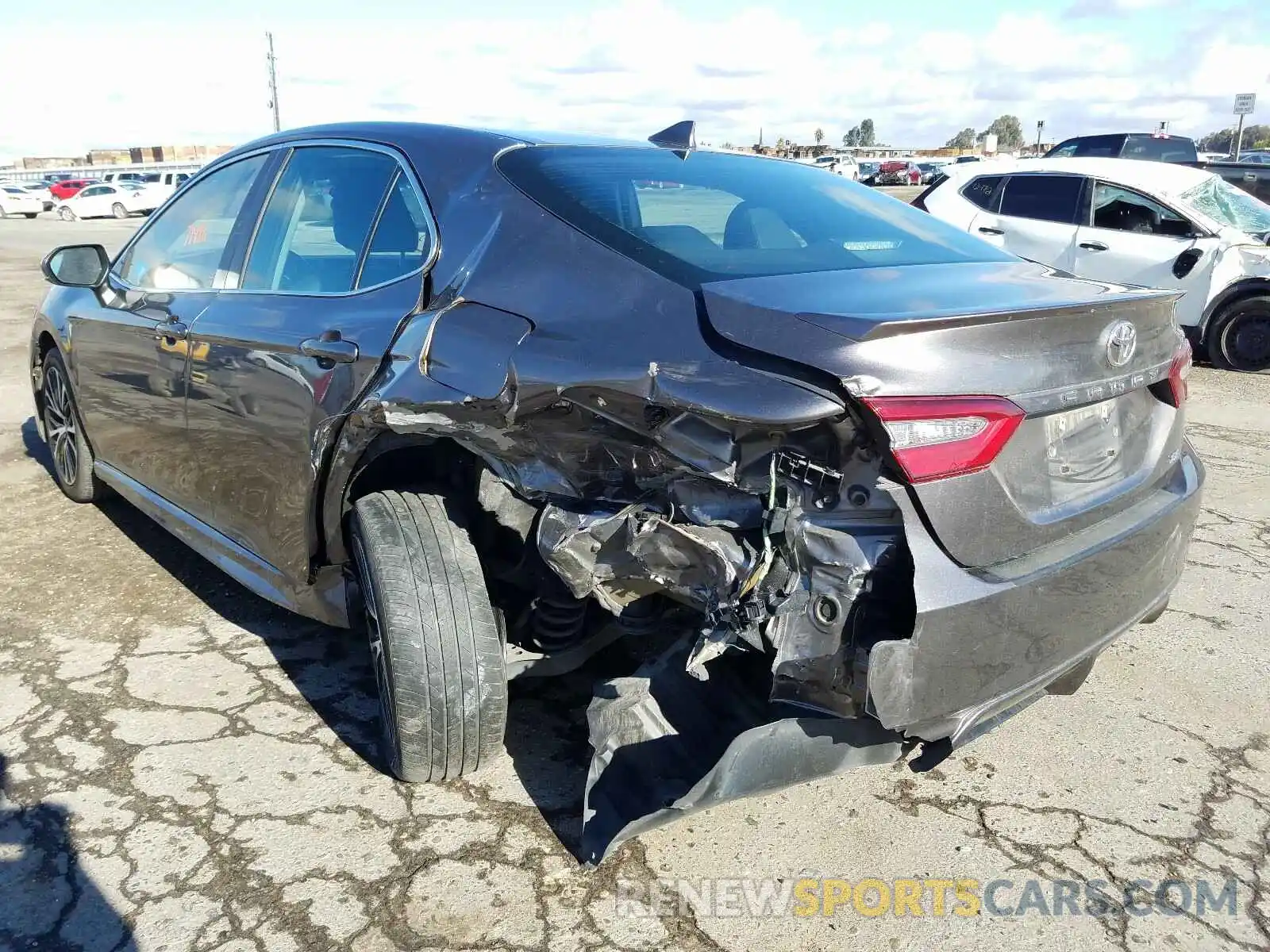 3 Photograph of a damaged car 4T1B11HK0KU163210 TOYOTA CAMRY 2019