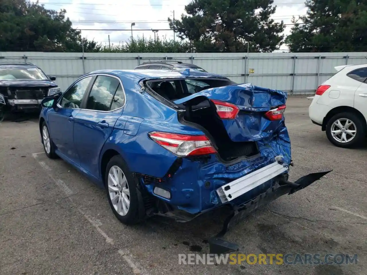 3 Photograph of a damaged car 4T1B11HK0KU164986 TOYOTA CAMRY 2019