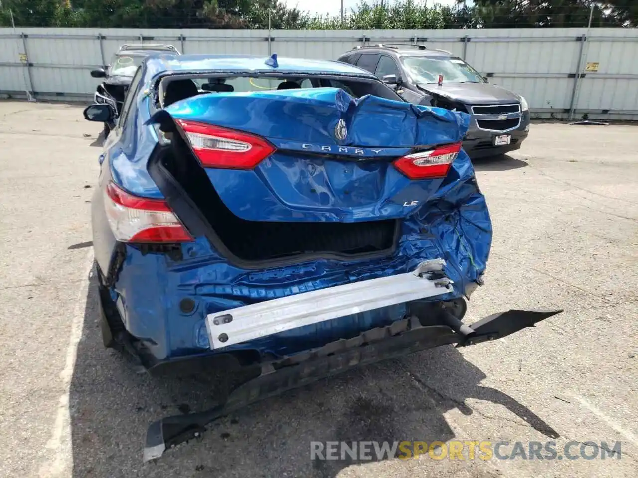 9 Photograph of a damaged car 4T1B11HK0KU164986 TOYOTA CAMRY 2019