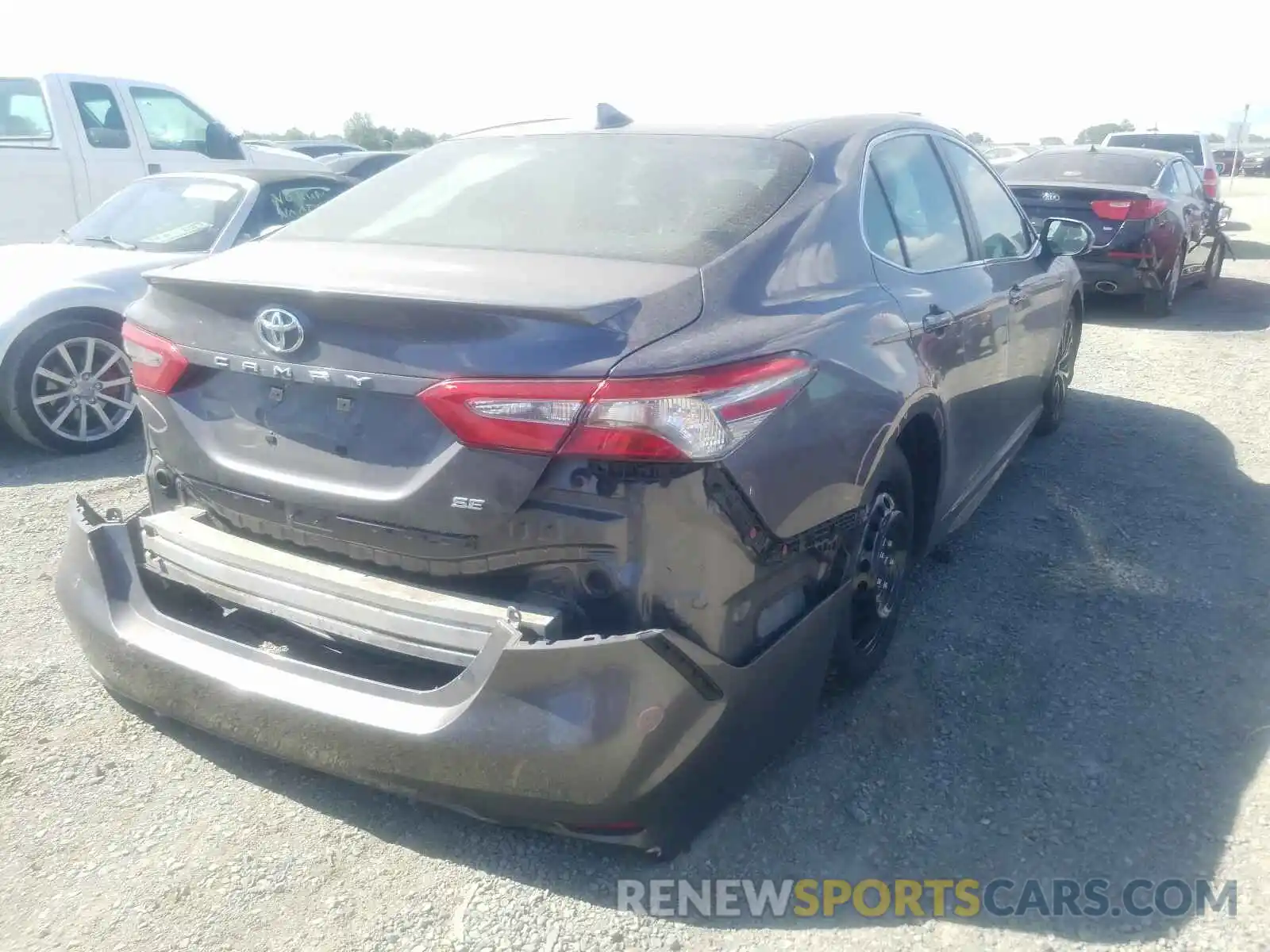 4 Photograph of a damaged car 4T1B11HK0KU166253 TOYOTA CAMRY 2019