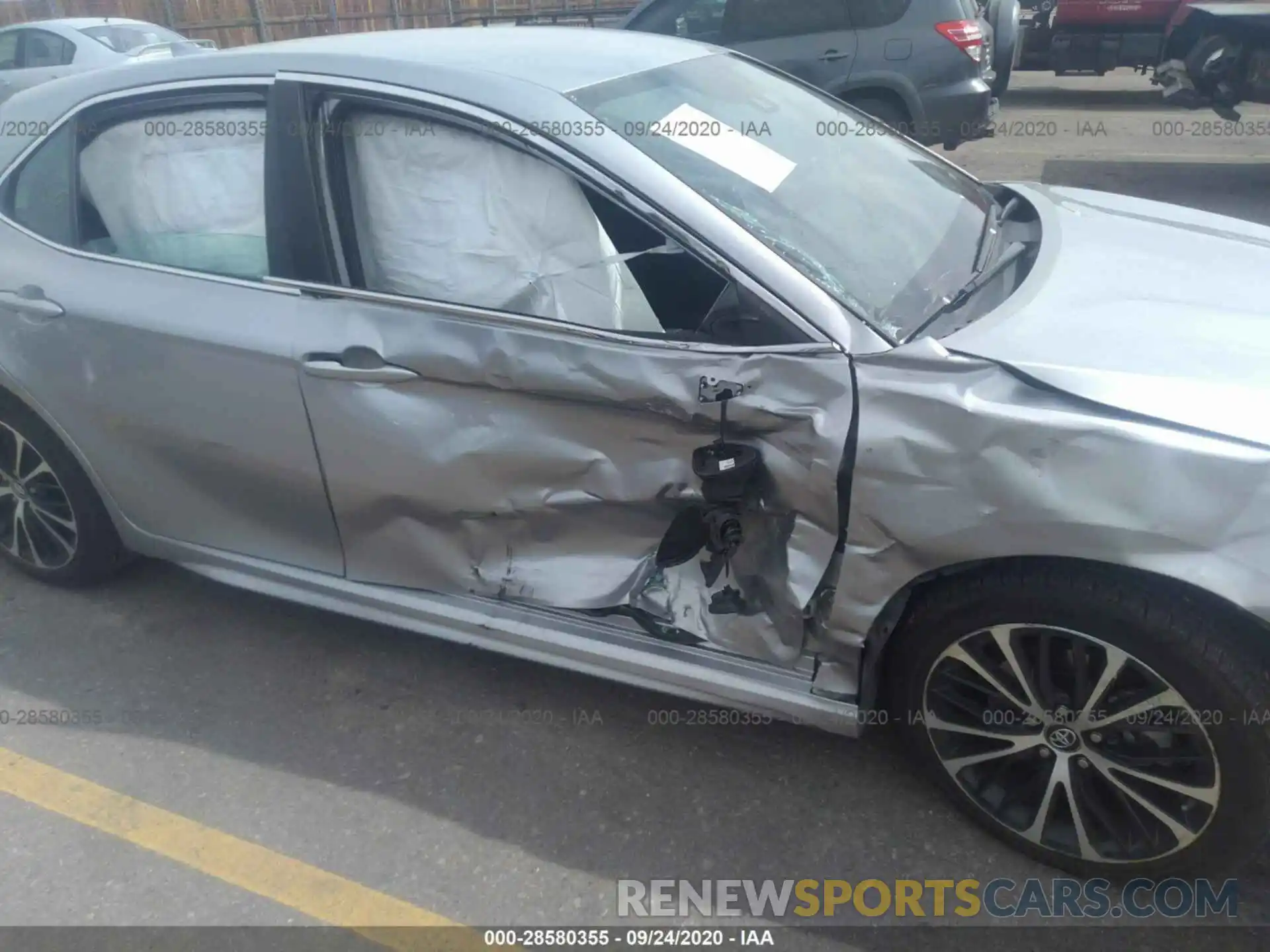 6 Photograph of a damaged car 4T1B11HK0KU168245 TOYOTA CAMRY 2019