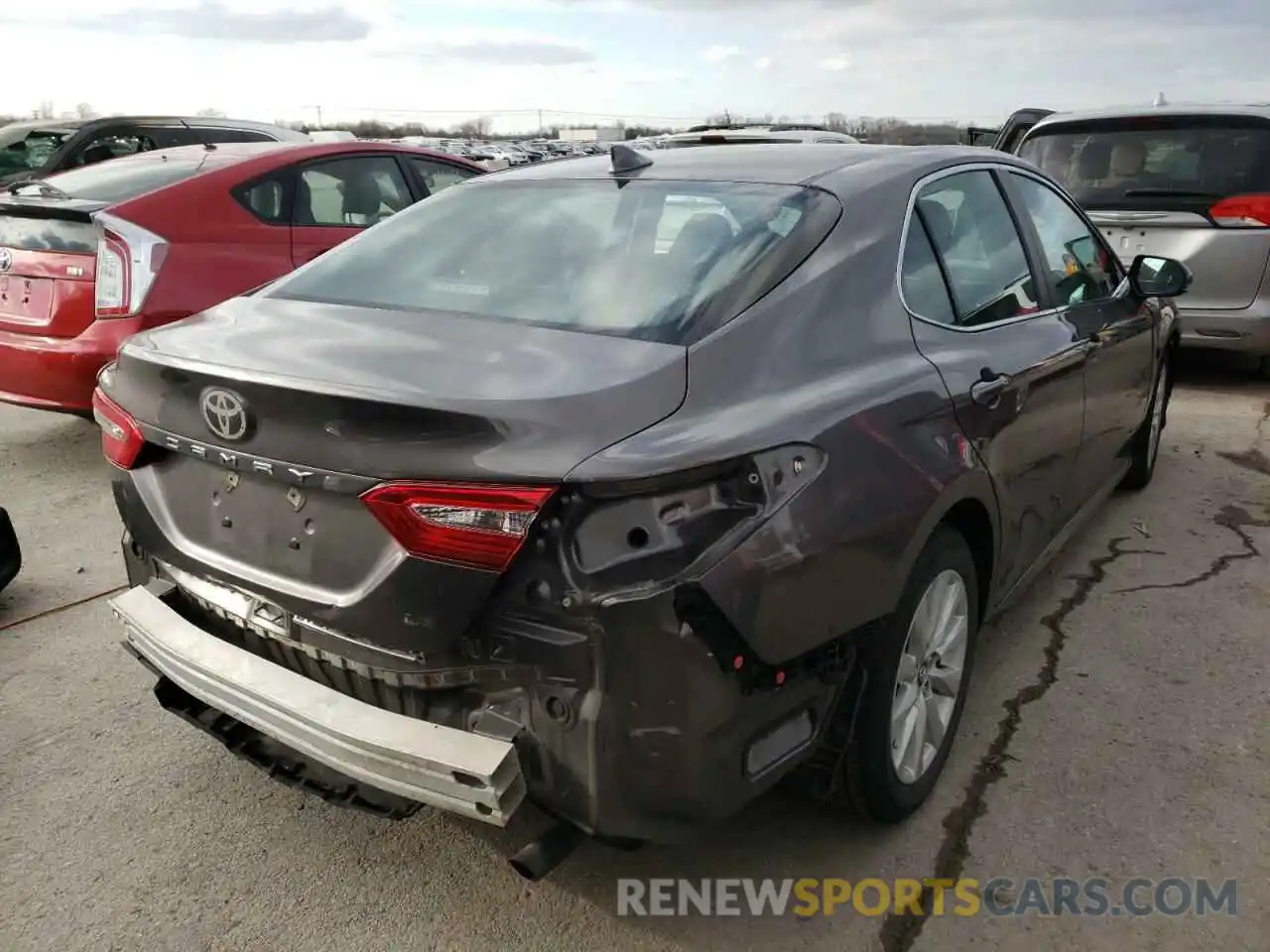 4 Photograph of a damaged car 4T1B11HK0KU168536 TOYOTA CAMRY 2019