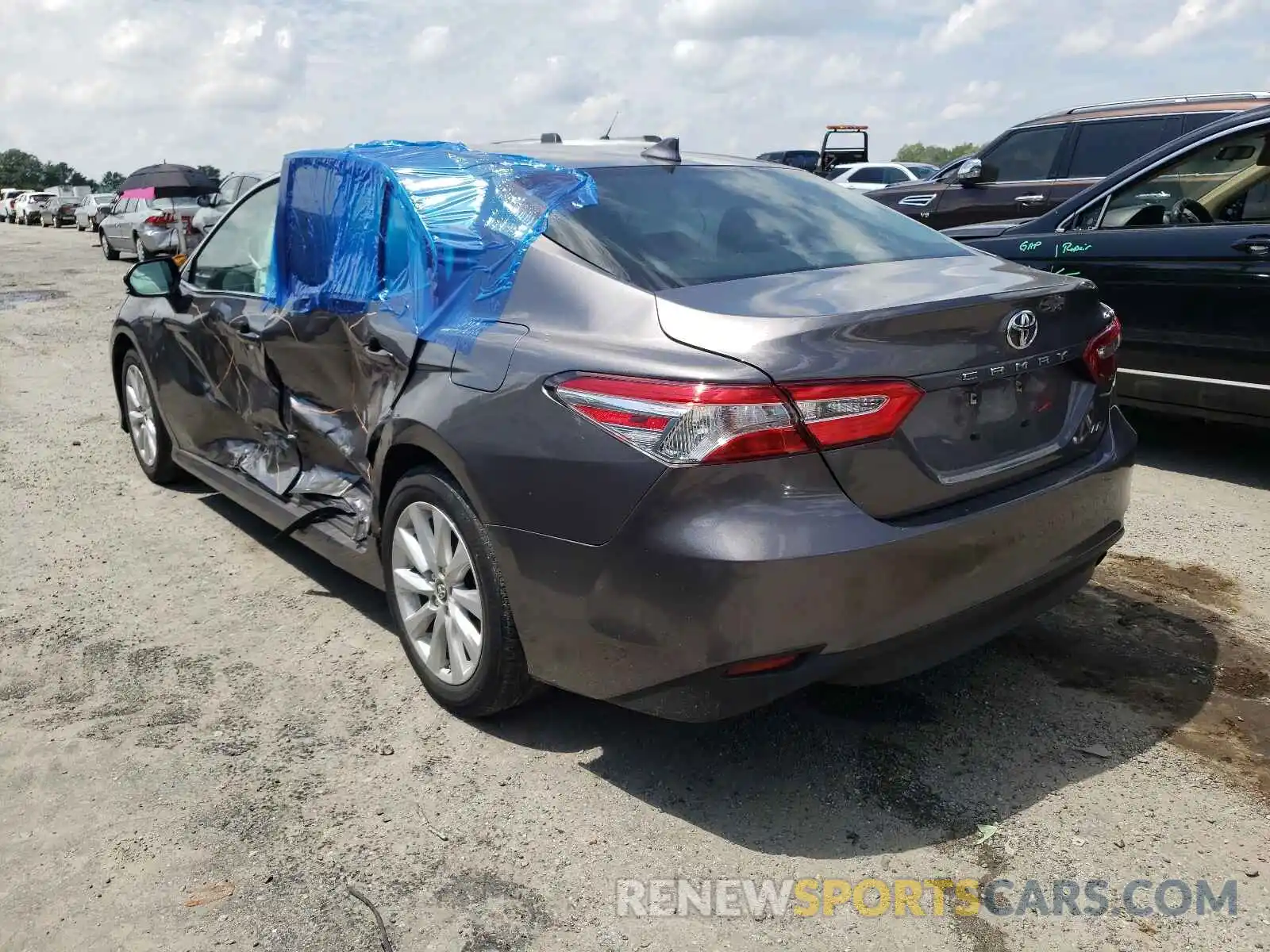 3 Photograph of a damaged car 4T1B11HK0KU170450 TOYOTA CAMRY 2019