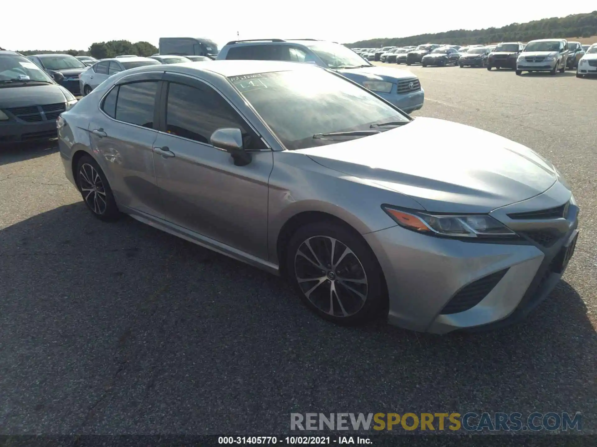 1 Photograph of a damaged car 4T1B11HK0KU170657 TOYOTA CAMRY 2019