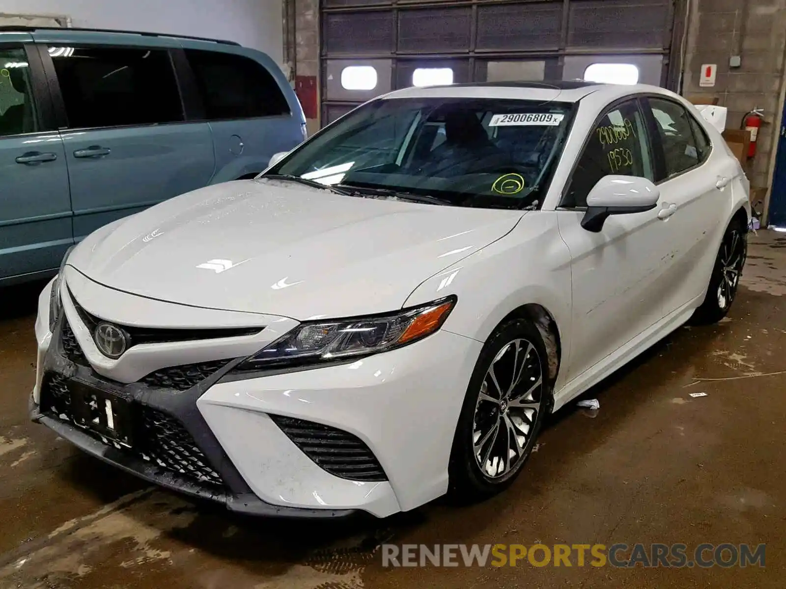 2 Photograph of a damaged car 4T1B11HK0KU171131 TOYOTA CAMRY 2019