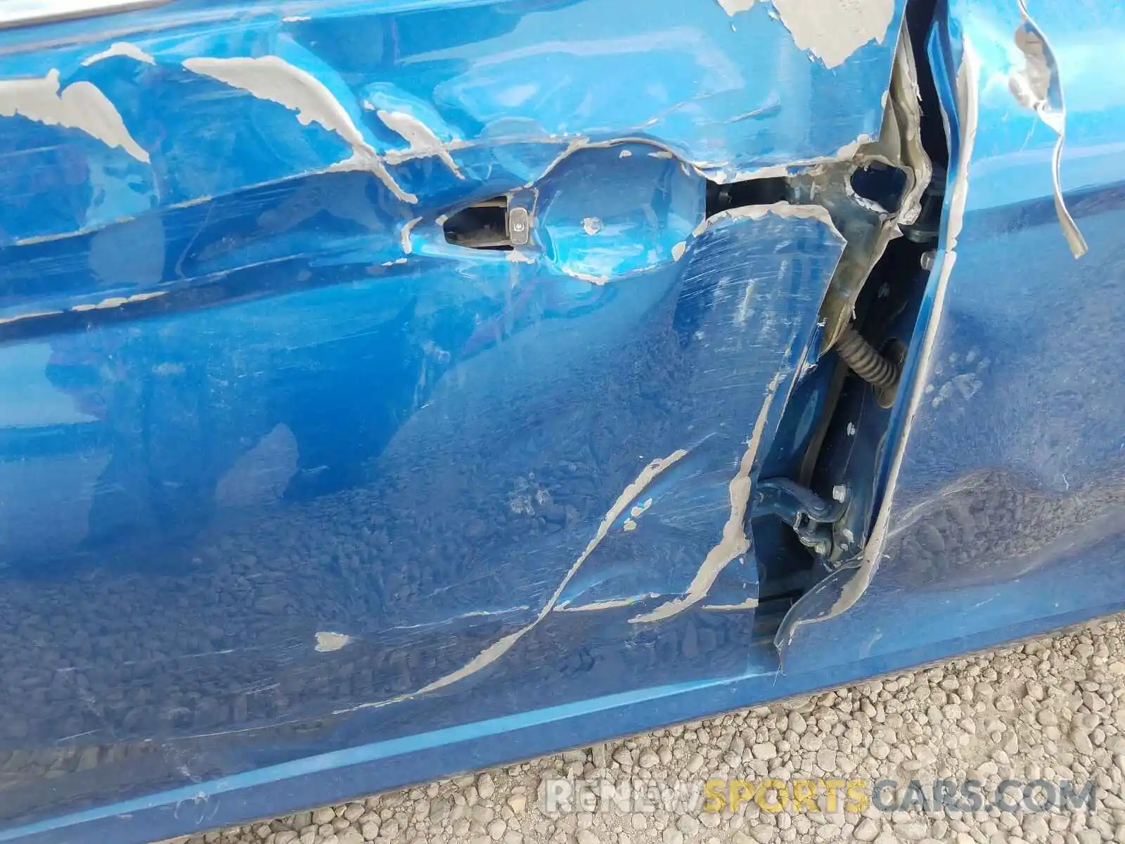 10 Photograph of a damaged car 4T1B11HK0KU174207 TOYOTA CAMRY 2019