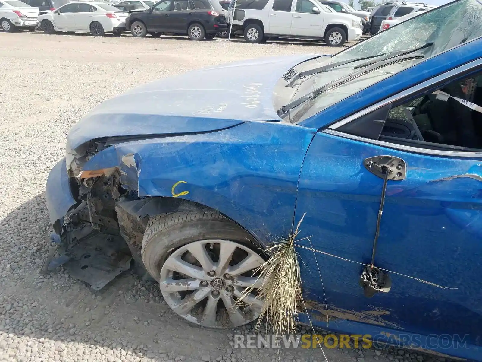 9 Photograph of a damaged car 4T1B11HK0KU174207 TOYOTA CAMRY 2019