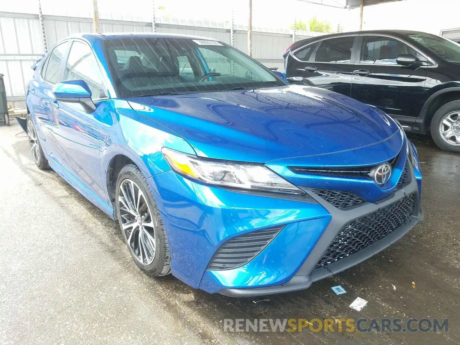 1 Photograph of a damaged car 4T1B11HK0KU174577 TOYOTA CAMRY 2019