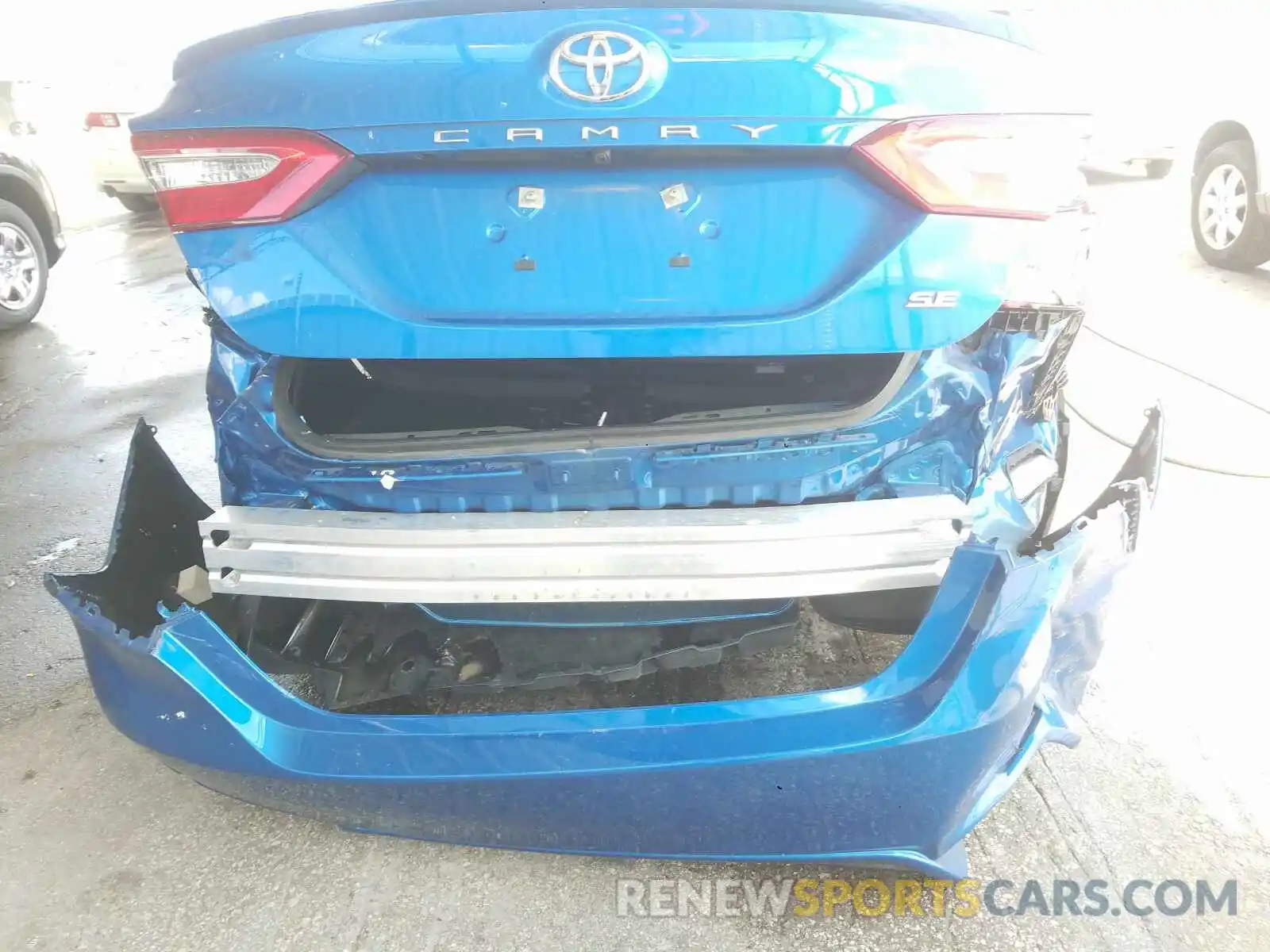 9 Photograph of a damaged car 4T1B11HK0KU174577 TOYOTA CAMRY 2019