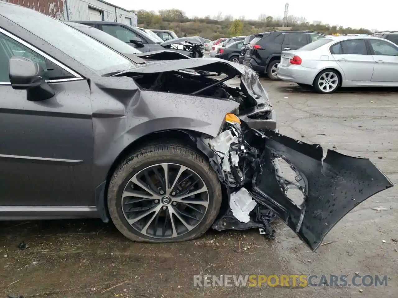 9 Photograph of a damaged car 4T1B11HK0KU175308 TOYOTA CAMRY 2019