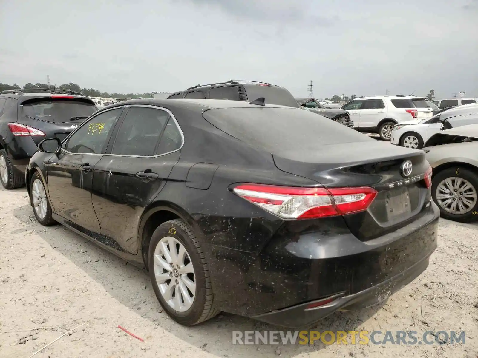 3 Photograph of a damaged car 4T1B11HK0KU176832 TOYOTA CAMRY 2019