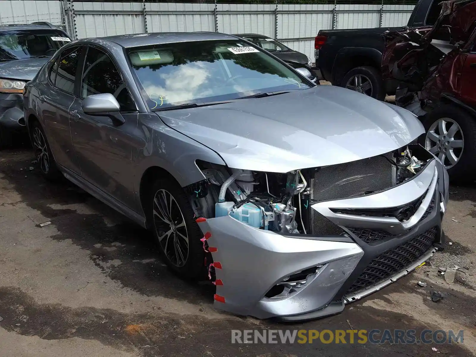 1 Photograph of a damaged car 4T1B11HK0KU178547 TOYOTA CAMRY 2019