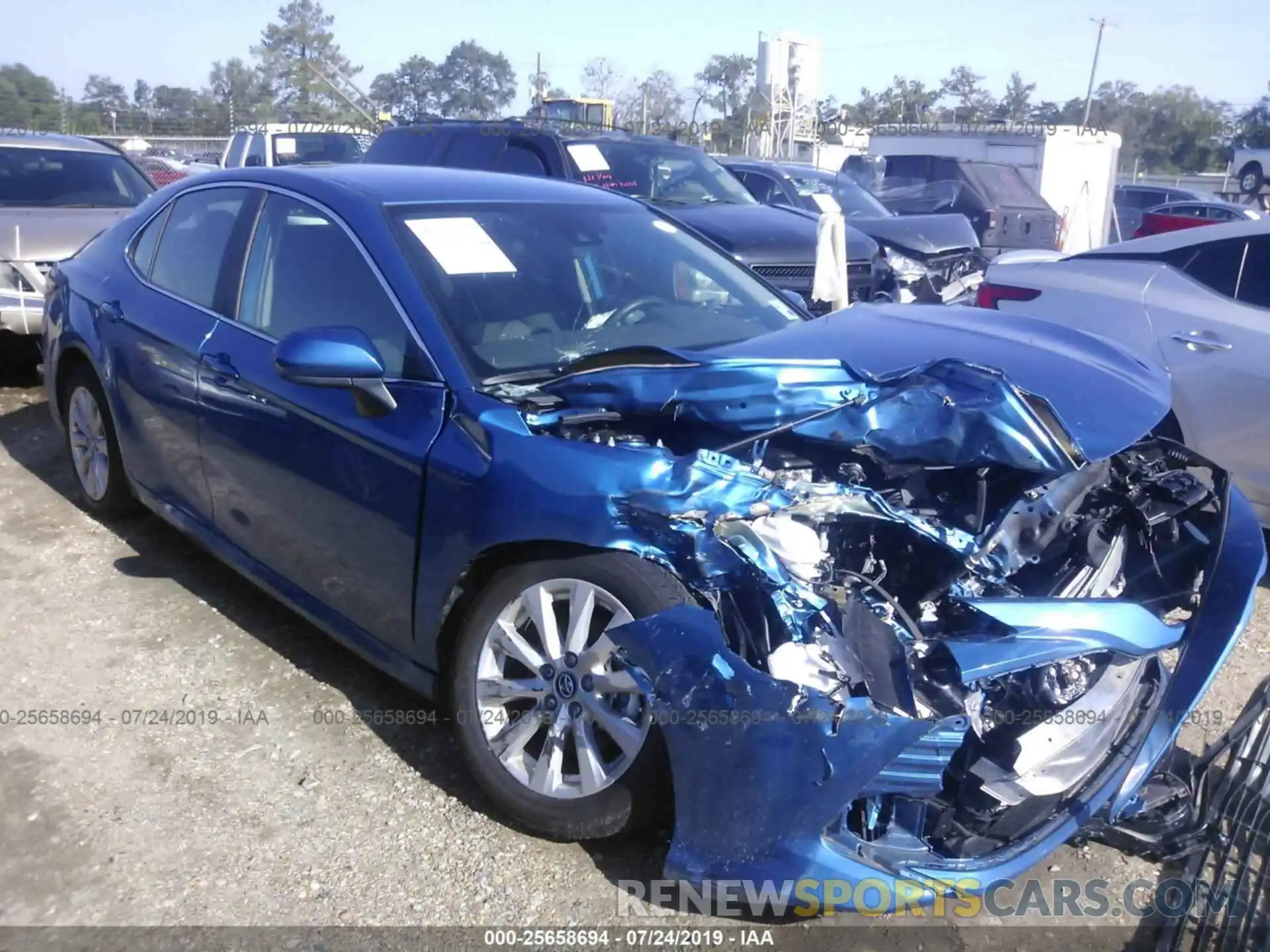 1 Photograph of a damaged car 4T1B11HK0KU178578 TOYOTA CAMRY 2019