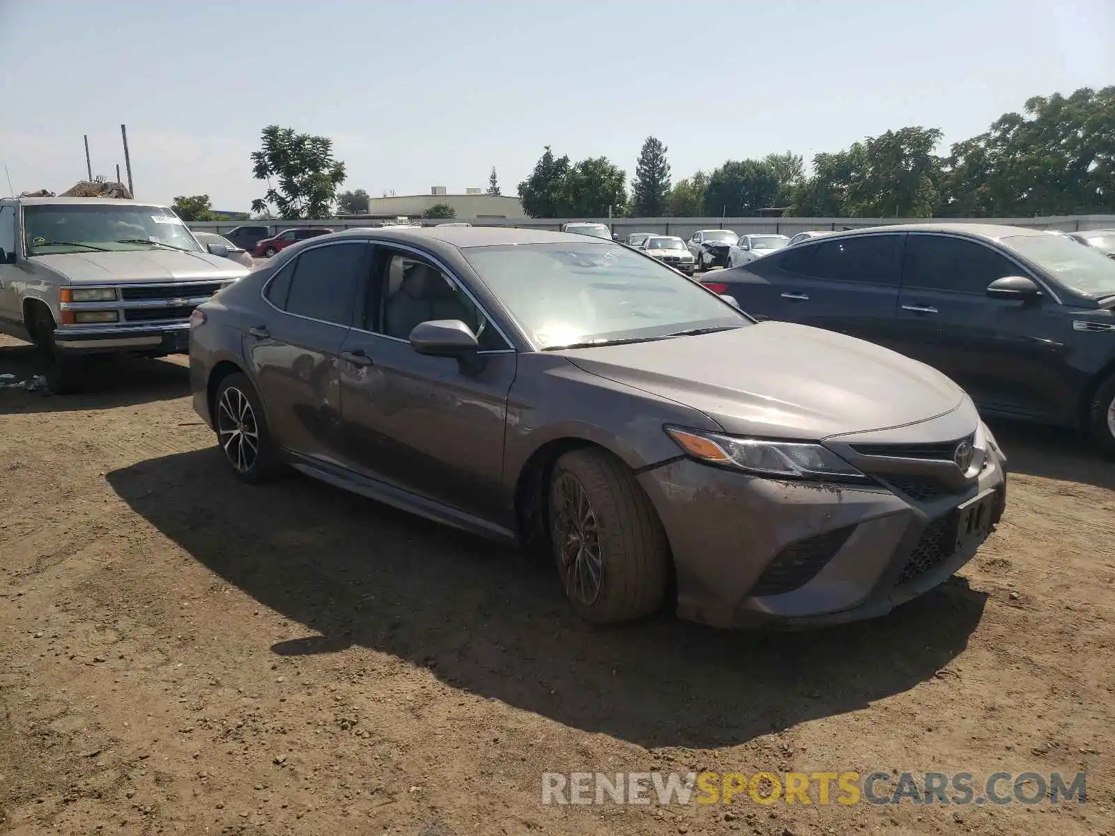 1 Photograph of a damaged car 4T1B11HK0KU179844 TOYOTA CAMRY 2019