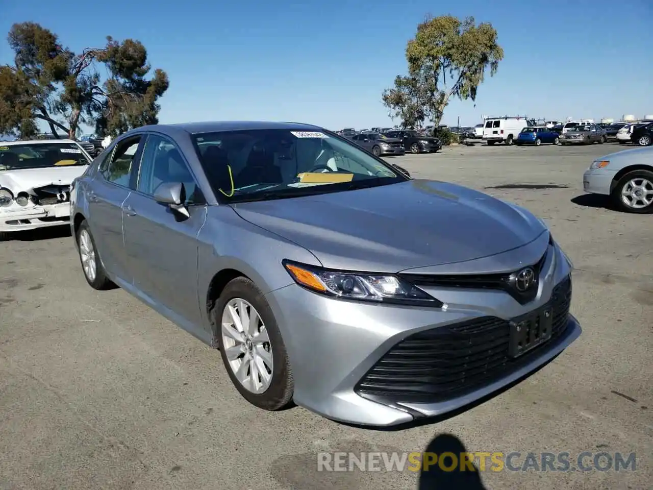 1 Photograph of a damaged car 4T1B11HK0KU180489 TOYOTA CAMRY 2019