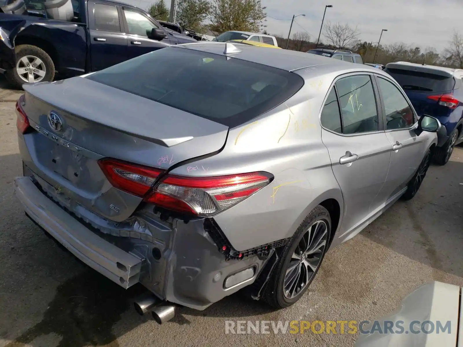 4 Photograph of a damaged car 4T1B11HK0KU181299 TOYOTA CAMRY 2019