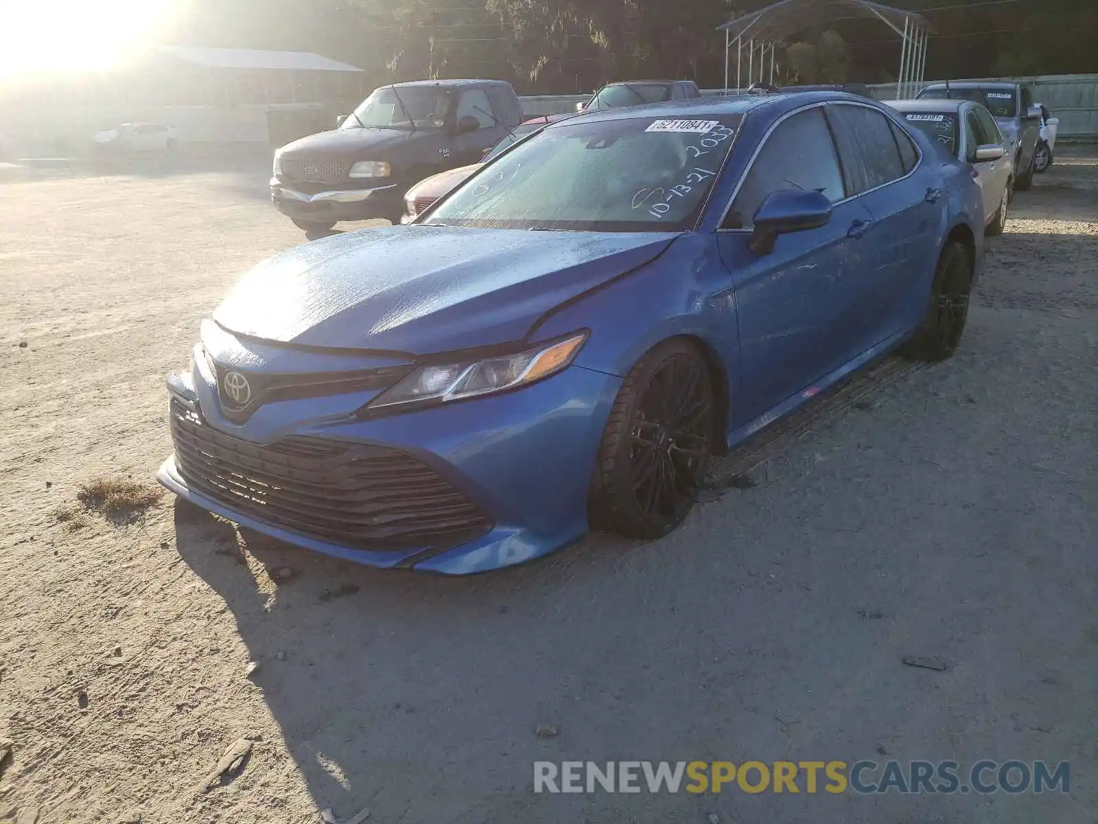 2 Photograph of a damaged car 4T1B11HK0KU182033 TOYOTA CAMRY 2019