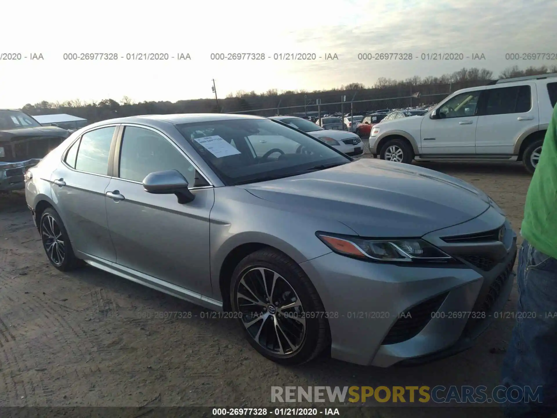 1 Photograph of a damaged car 4T1B11HK0KU182484 TOYOTA CAMRY 2019