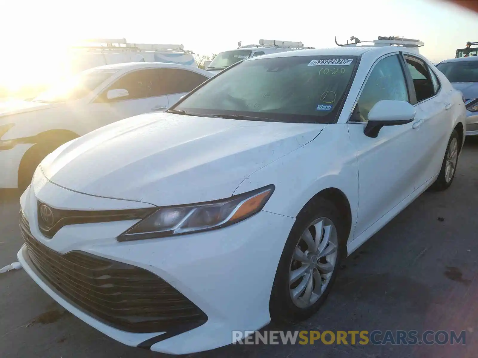 2 Photograph of a damaged car 4T1B11HK0KU182761 TOYOTA CAMRY 2019