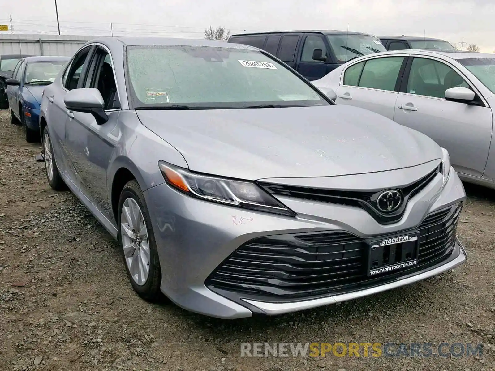 1 Photograph of a damaged car 4T1B11HK0KU183540 TOYOTA CAMRY 2019