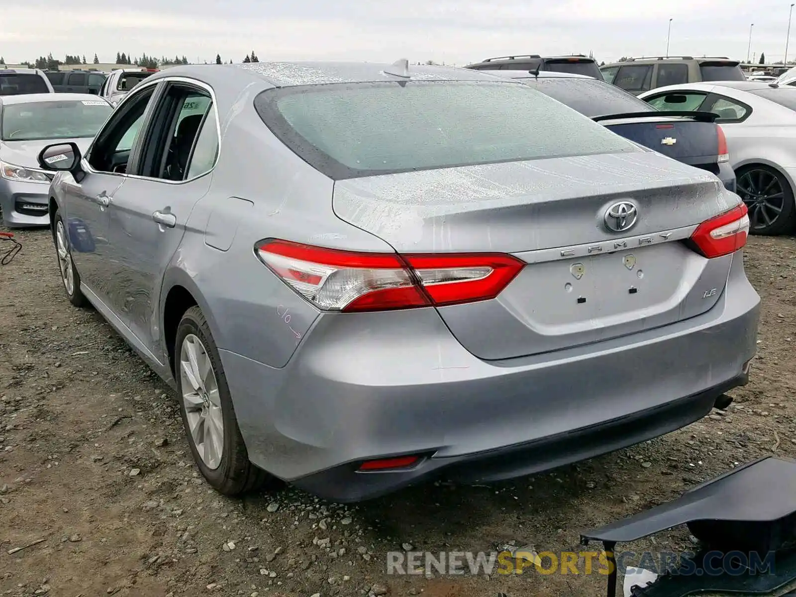 3 Photograph of a damaged car 4T1B11HK0KU183540 TOYOTA CAMRY 2019