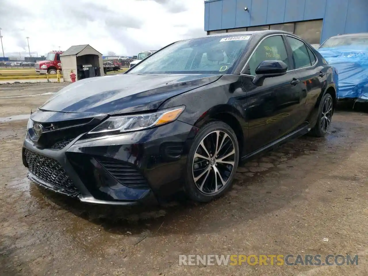 2 Photograph of a damaged car 4T1B11HK0KU184025 TOYOTA CAMRY 2019