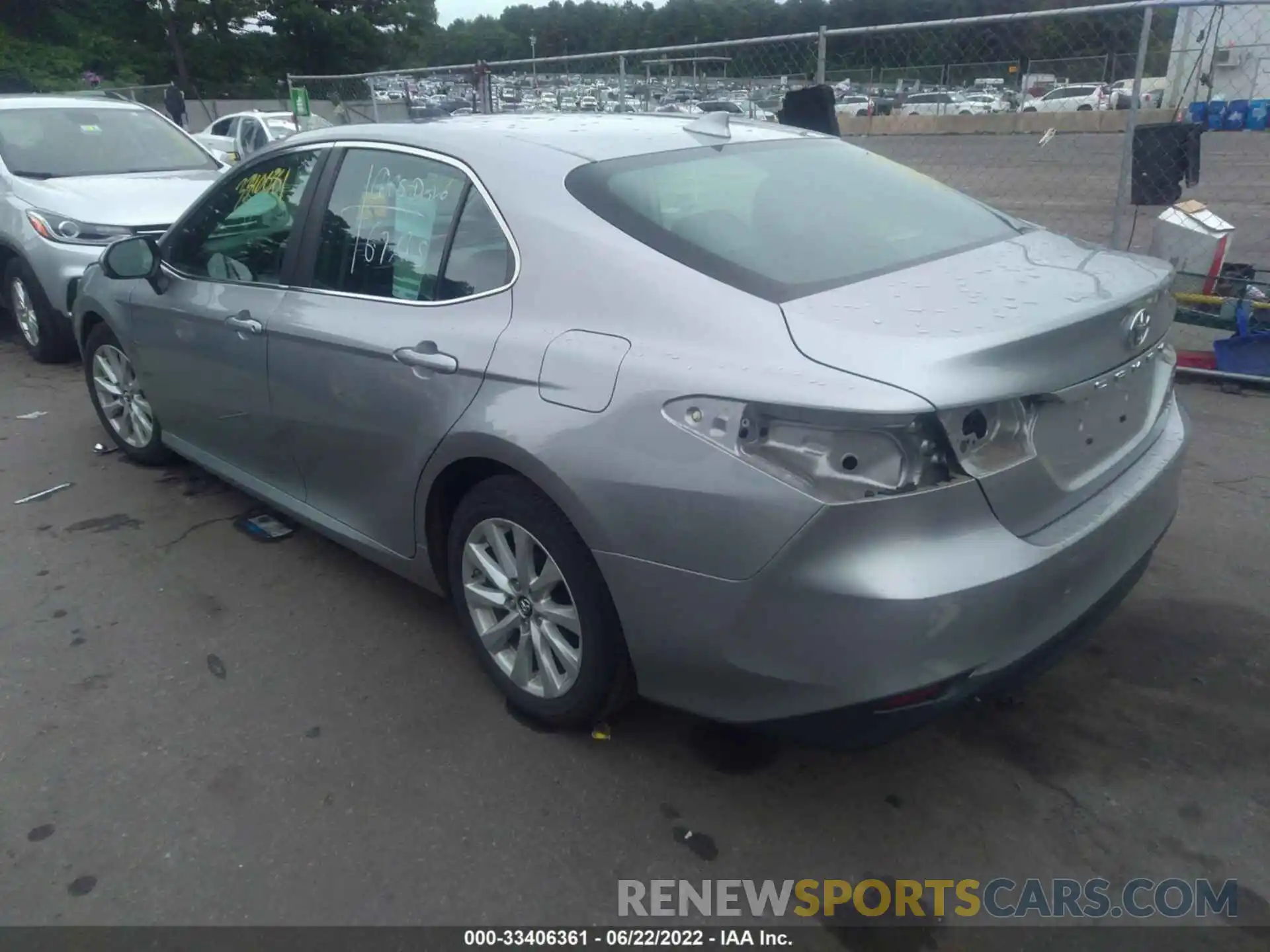 3 Photograph of a damaged car 4T1B11HK0KU184106 TOYOTA CAMRY 2019