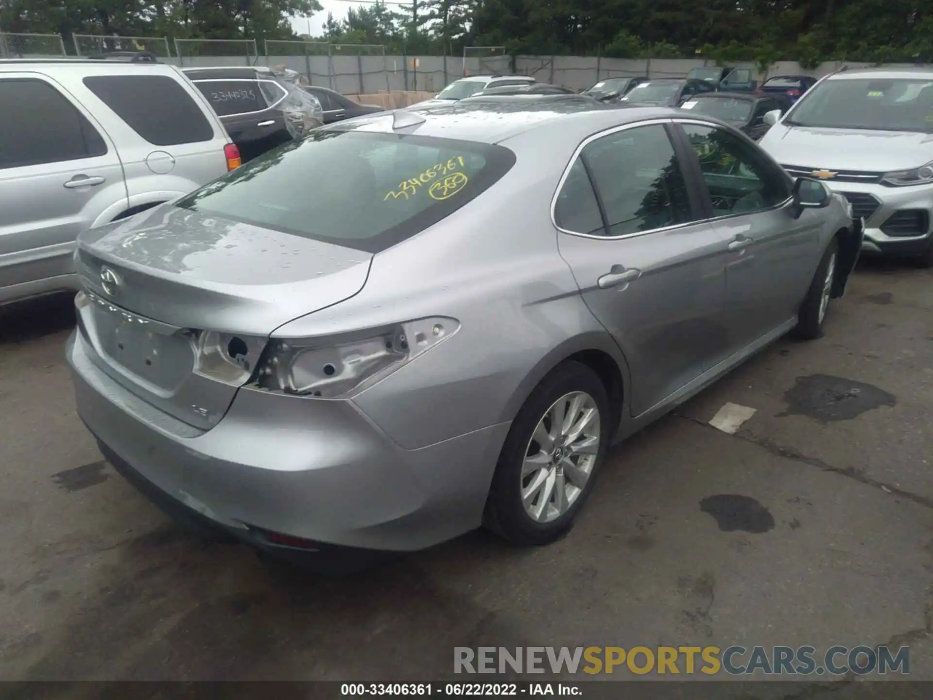 4 Photograph of a damaged car 4T1B11HK0KU184106 TOYOTA CAMRY 2019