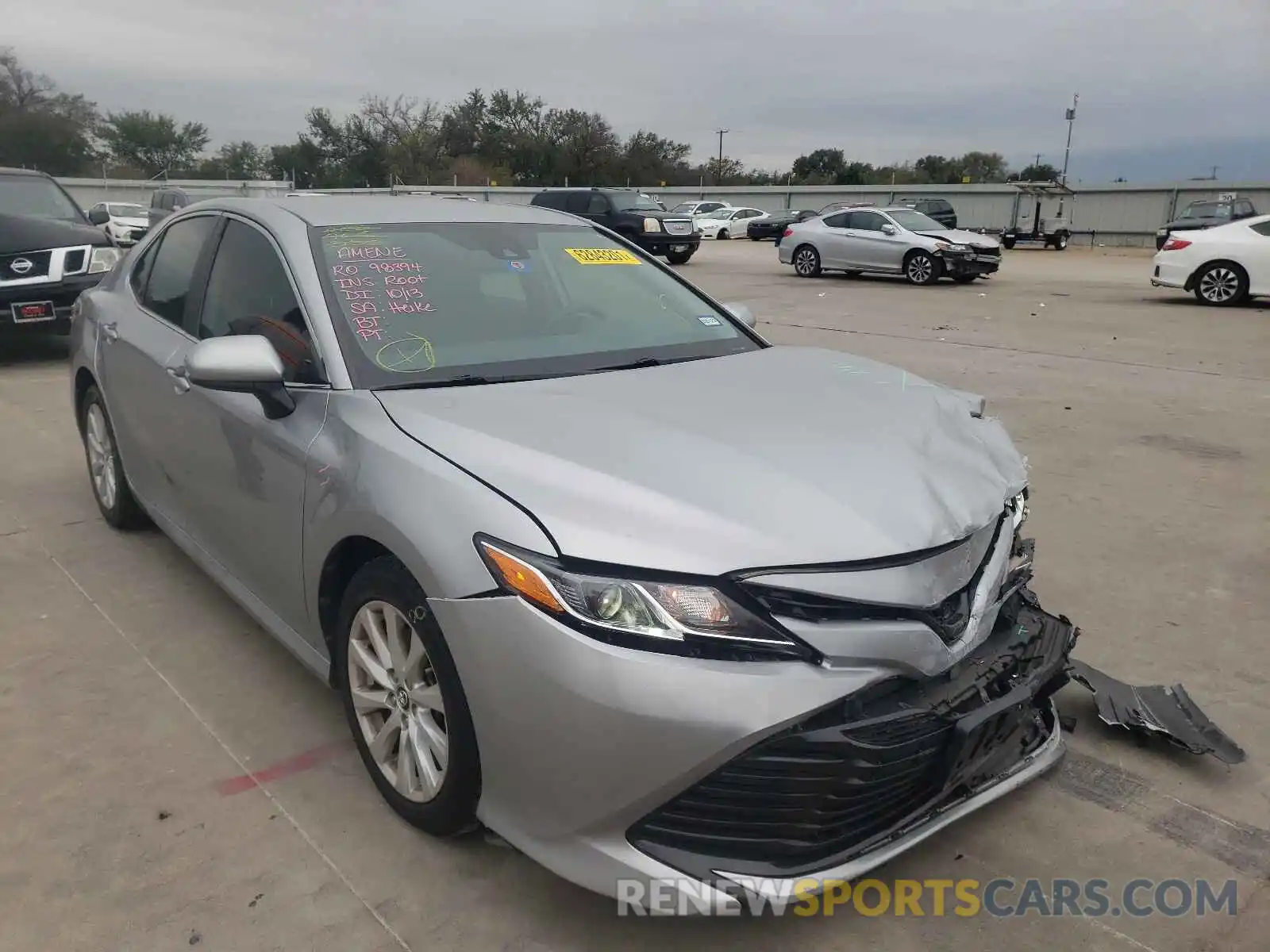 1 Photograph of a damaged car 4T1B11HK0KU184591 TOYOTA CAMRY 2019