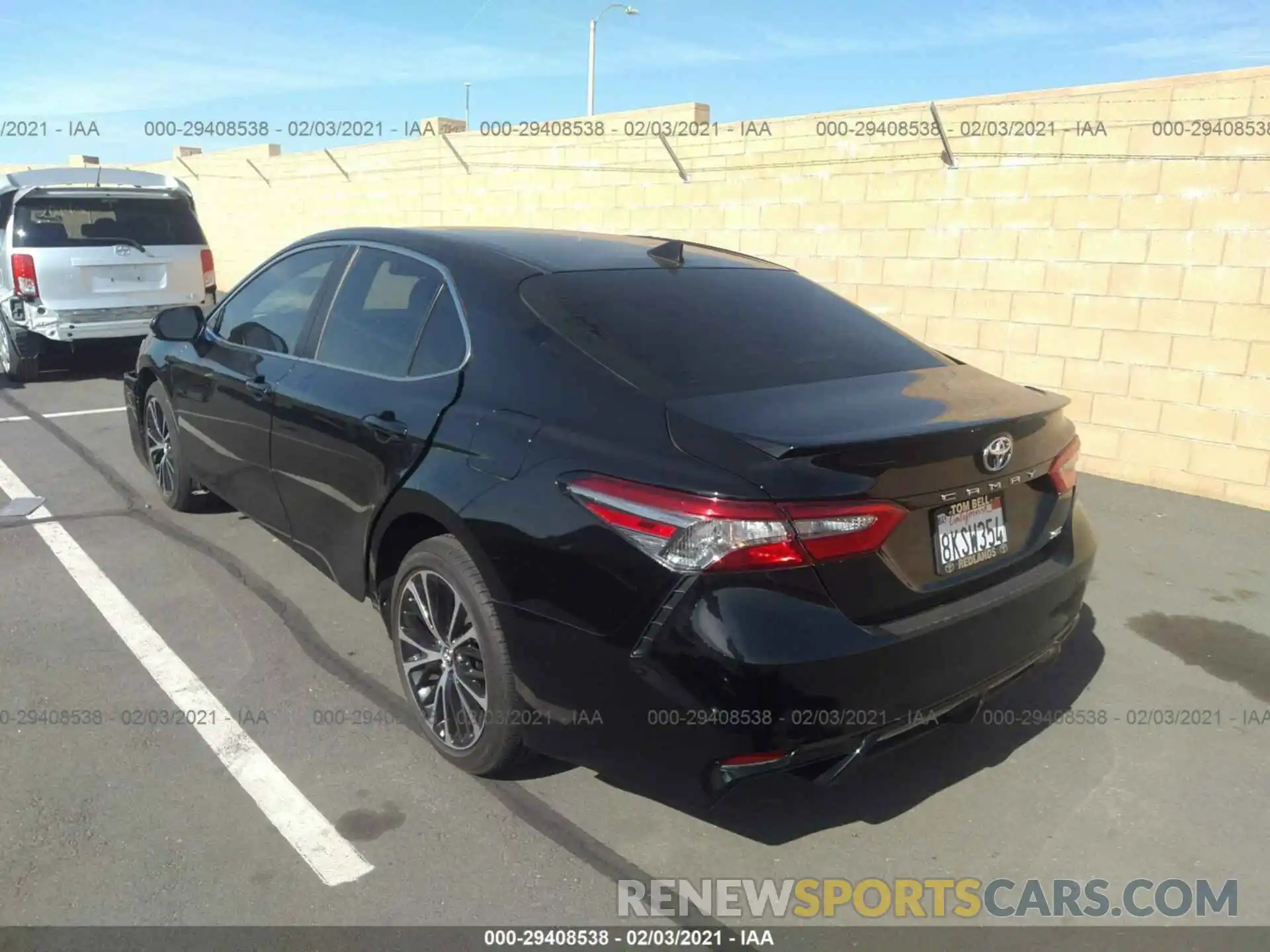 3 Photograph of a damaged car 4T1B11HK0KU186082 TOYOTA CAMRY 2019