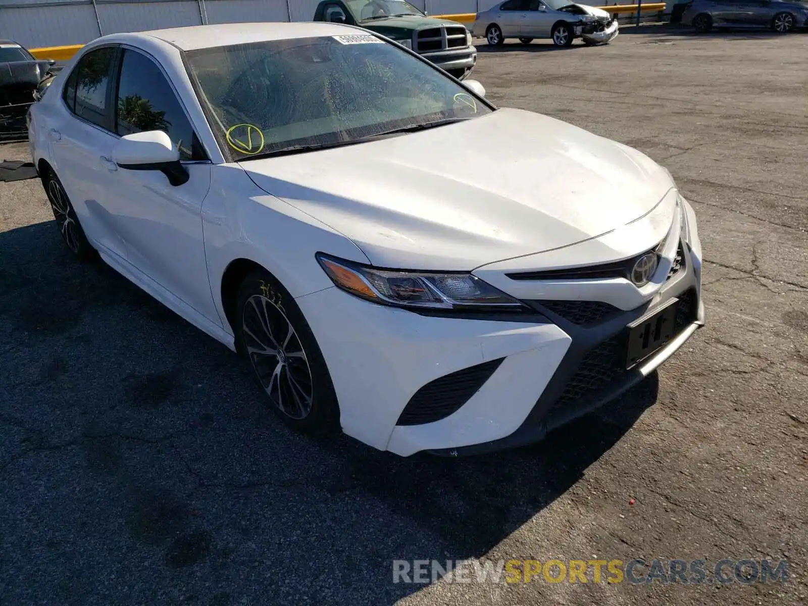 1 Photograph of a damaged car 4T1B11HK0KU186390 TOYOTA CAMRY 2019