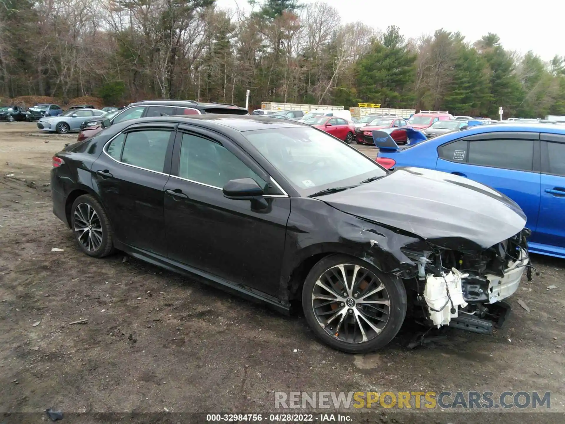 1 Photograph of a damaged car 4T1B11HK0KU186437 TOYOTA CAMRY 2019