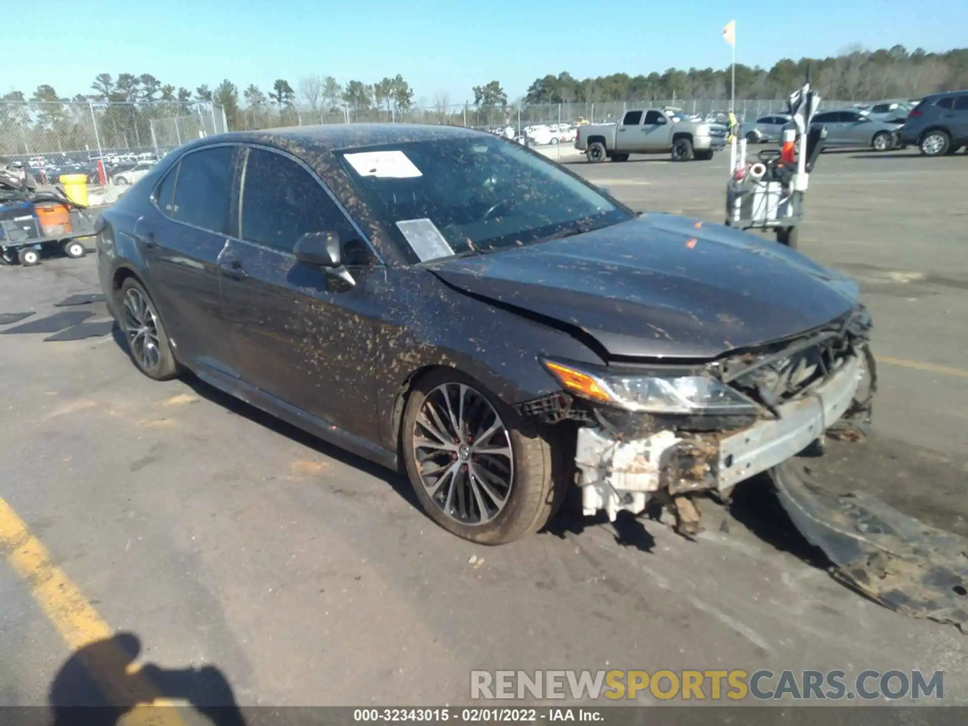 1 Photograph of a damaged car 4T1B11HK0KU188575 TOYOTA CAMRY 2019