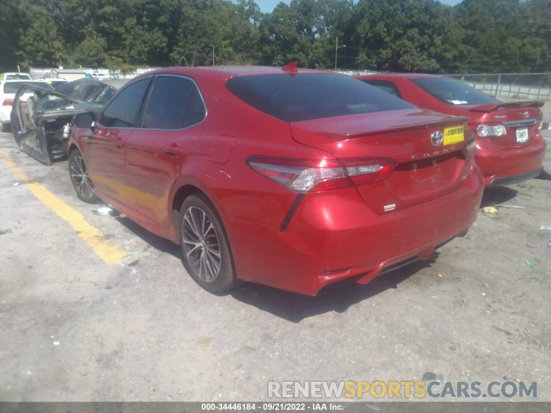 3 Photograph of a damaged car 4T1B11HK0KU189466 TOYOTA CAMRY 2019