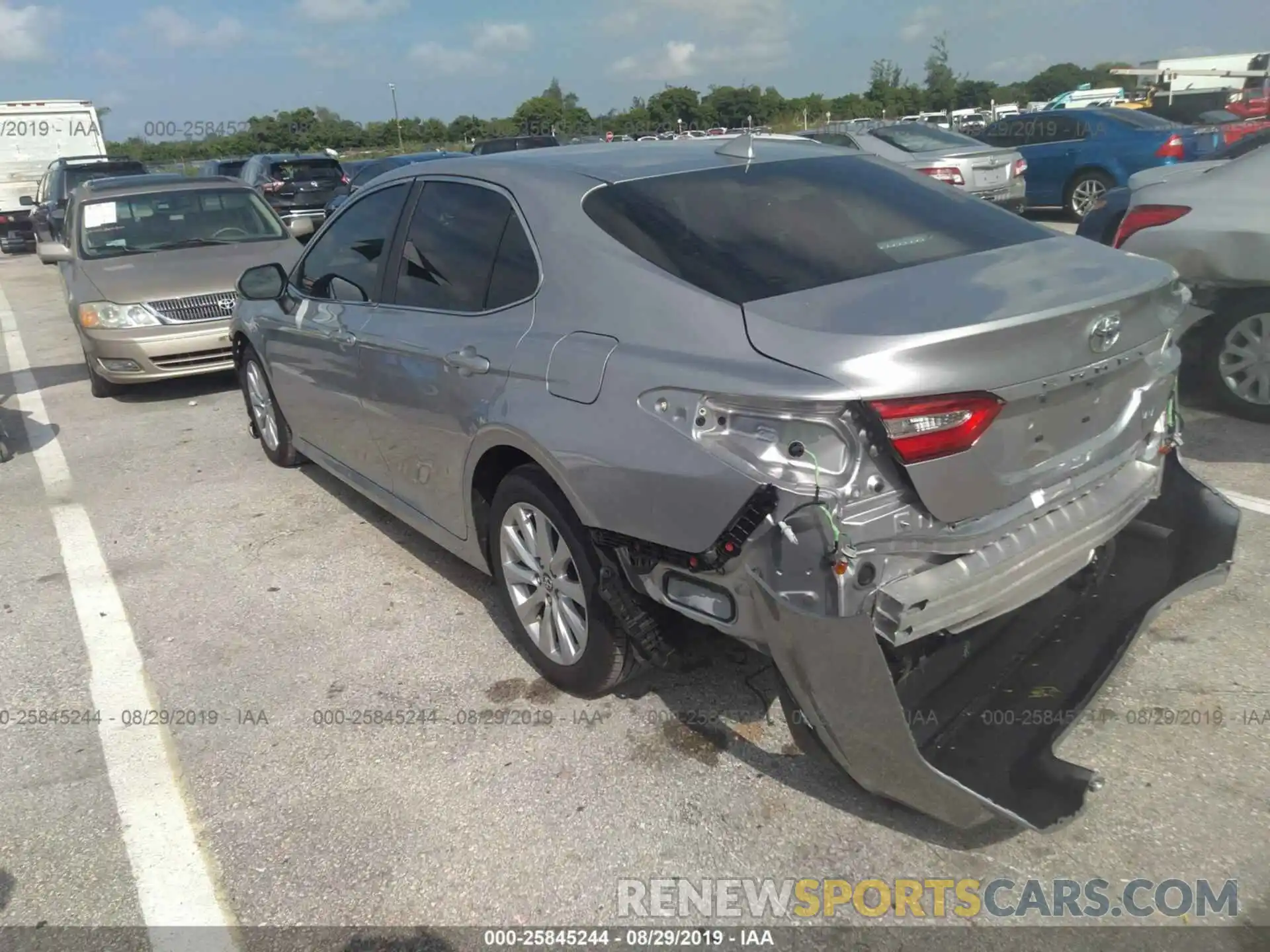 3 Photograph of a damaged car 4T1B11HK0KU189676 TOYOTA CAMRY 2019