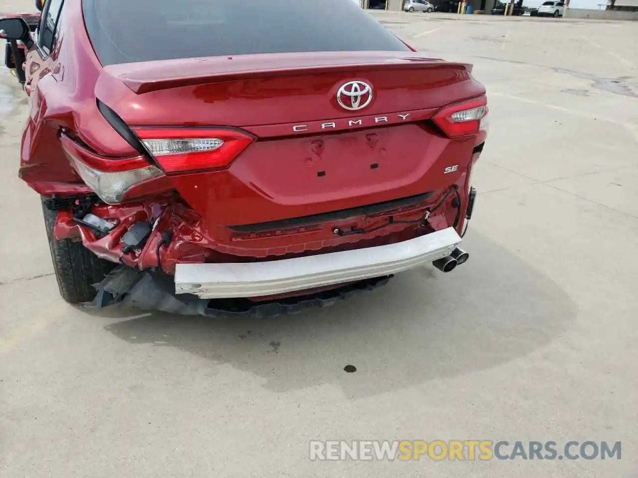 9 Photograph of a damaged car 4T1B11HK0KU189693 TOYOTA CAMRY 2019