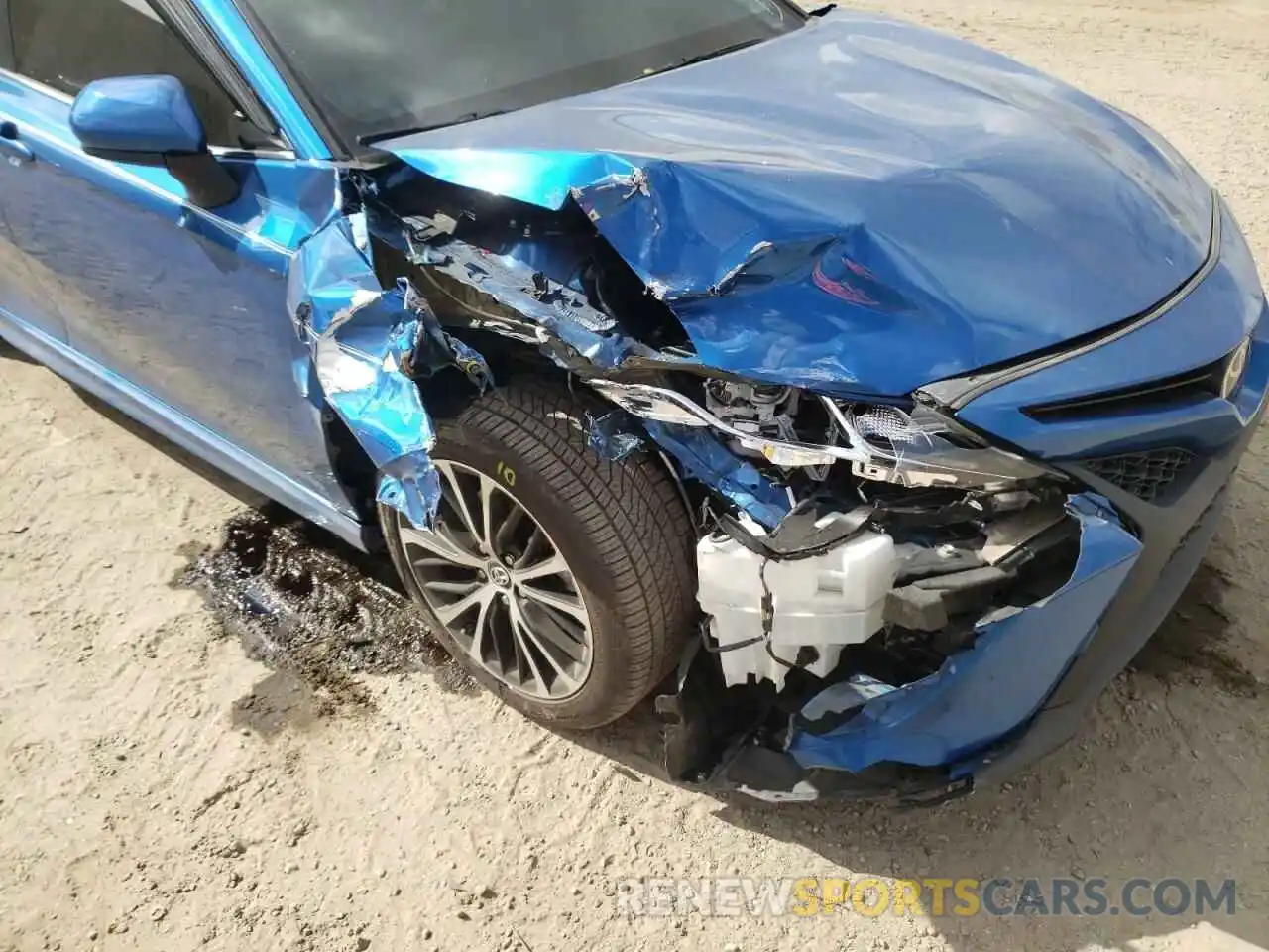 9 Photograph of a damaged car 4T1B11HK0KU190035 TOYOTA CAMRY 2019