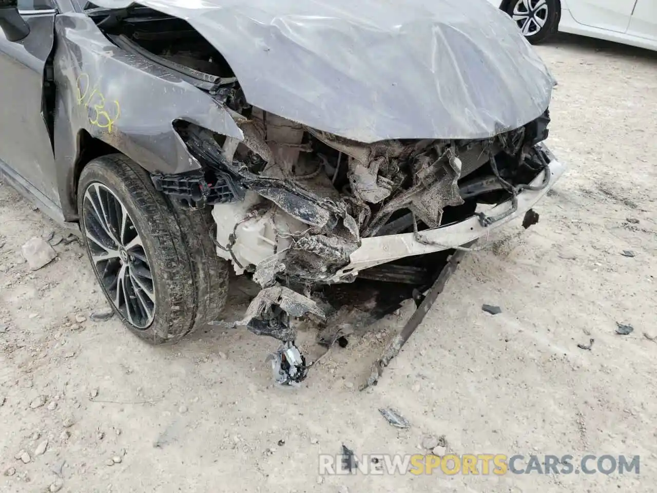 9 Photograph of a damaged car 4T1B11HK0KU191119 TOYOTA CAMRY 2019