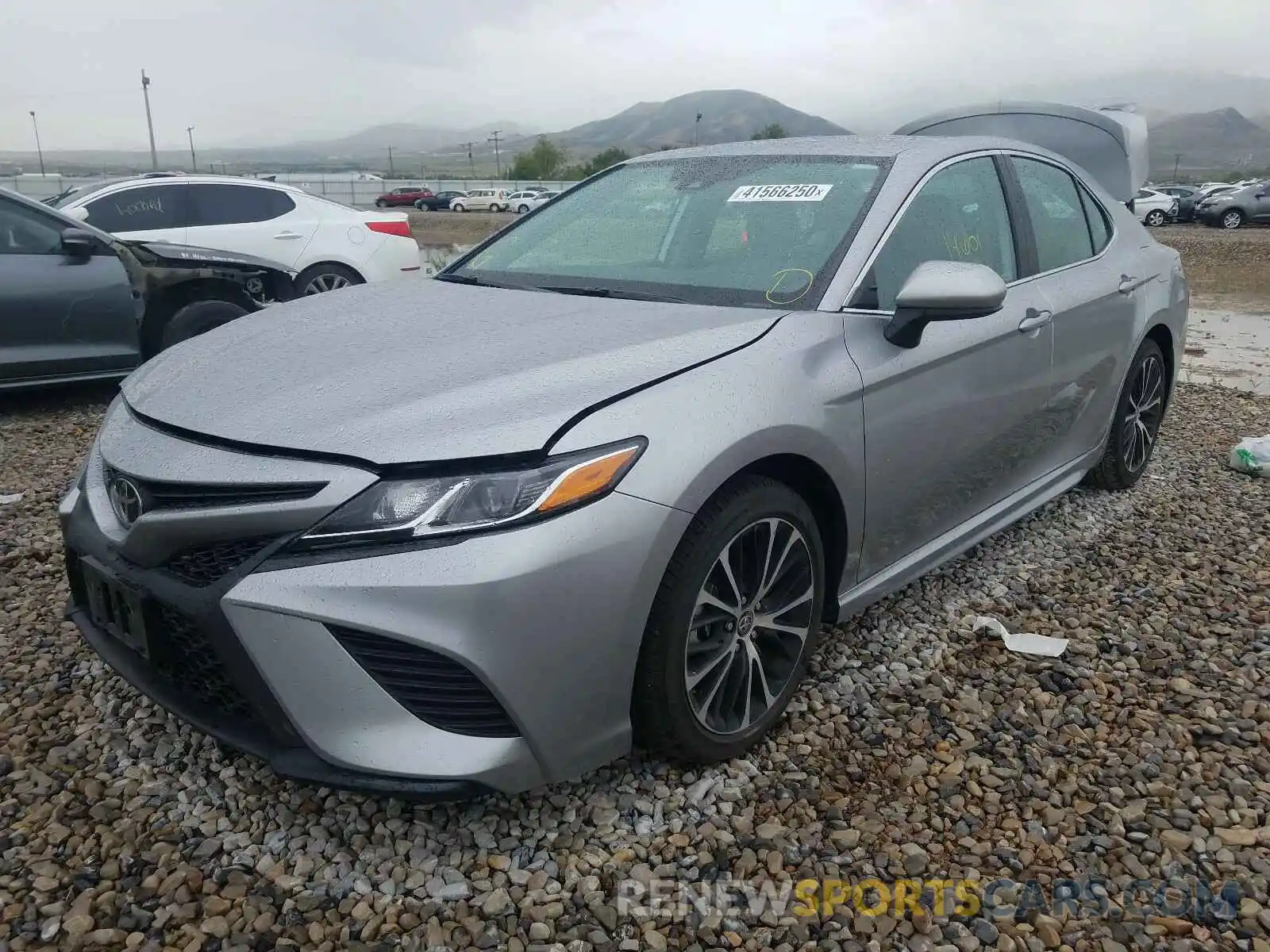 2 Photograph of a damaged car 4T1B11HK0KU191508 TOYOTA CAMRY 2019