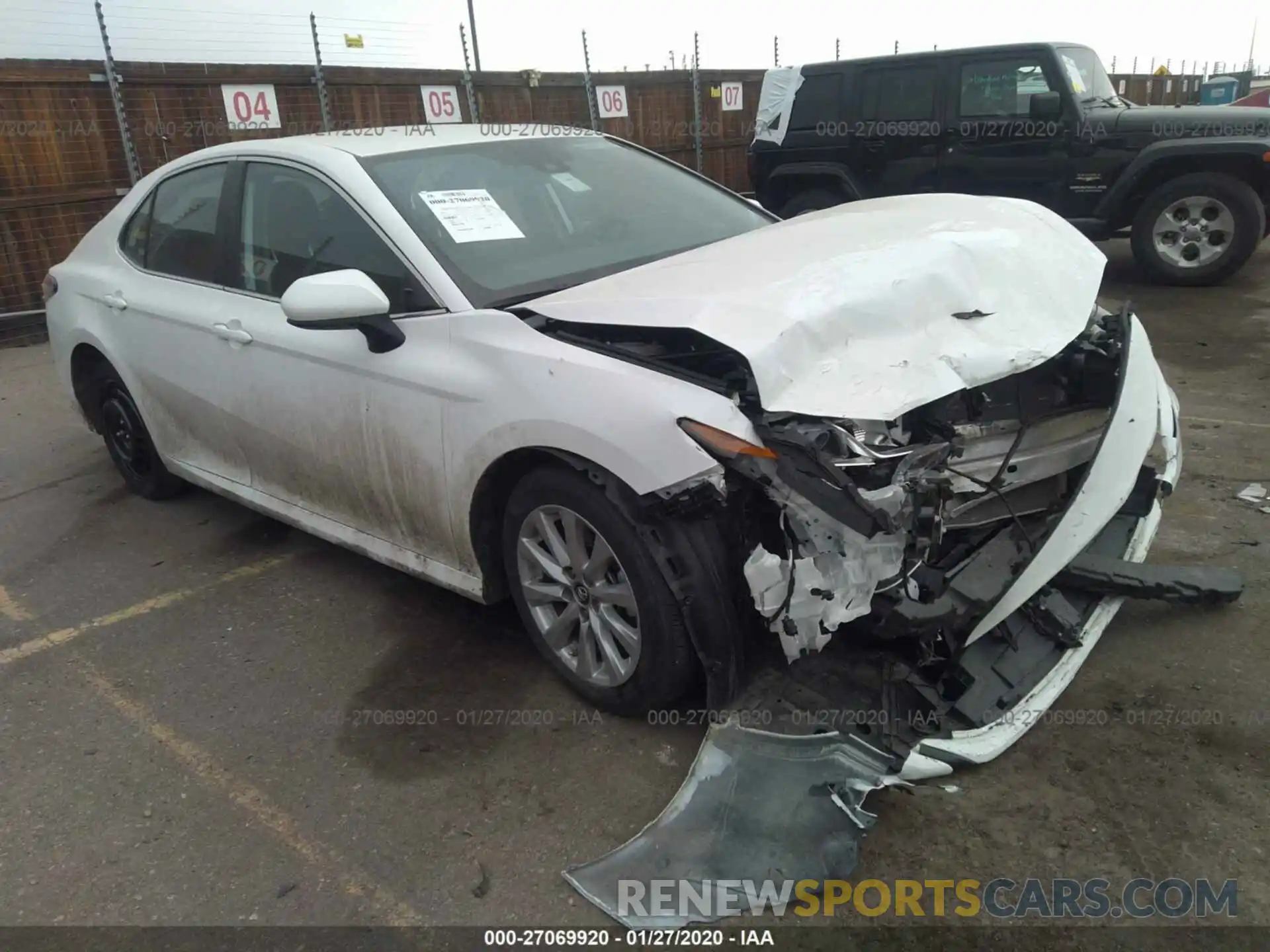 1 Photograph of a damaged car 4T1B11HK0KU191833 TOYOTA CAMRY 2019