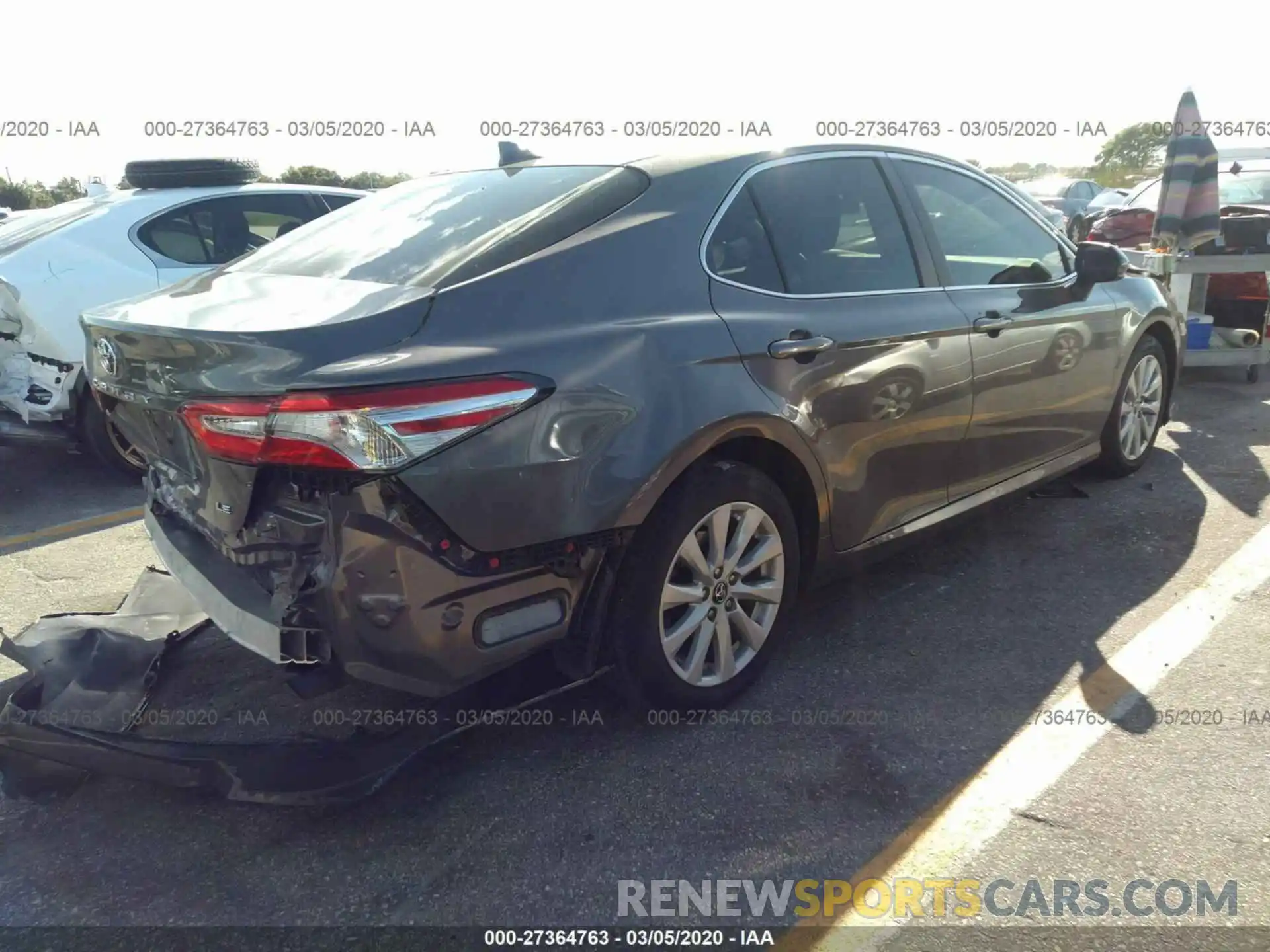 4 Photograph of a damaged car 4T1B11HK0KU192948 TOYOTA CAMRY 2019