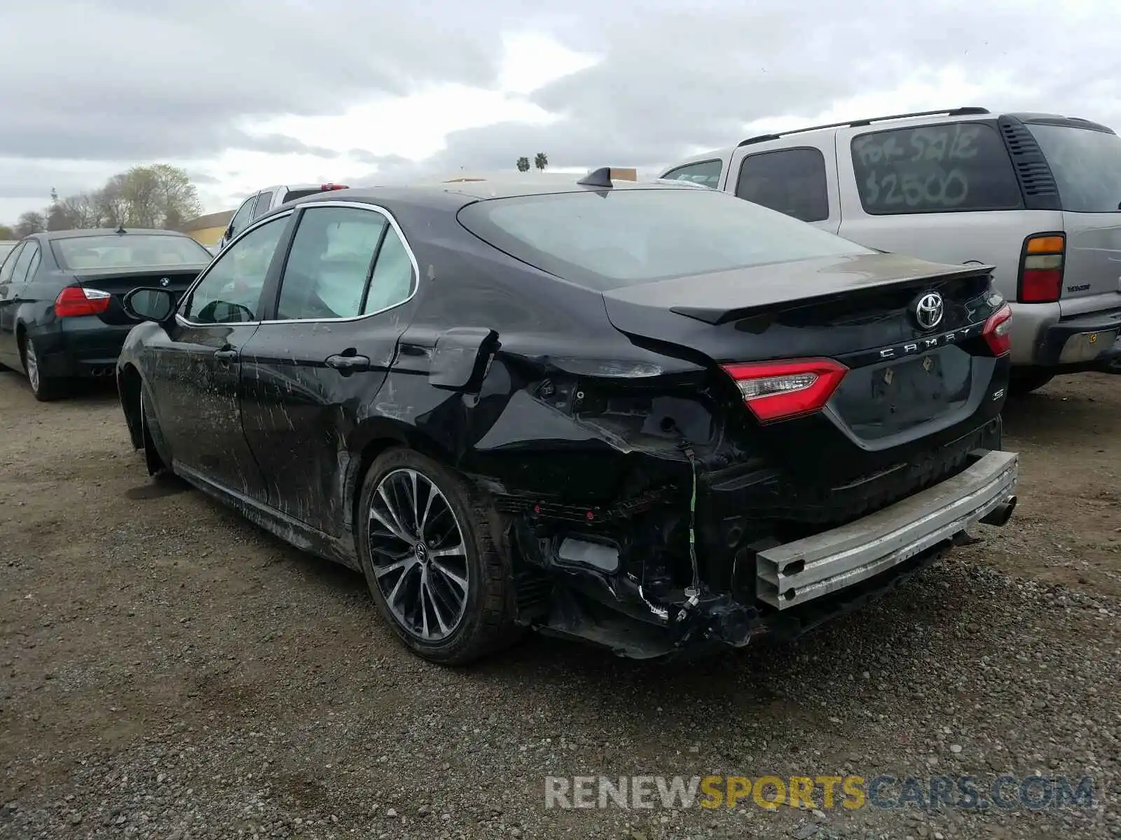 3 Photograph of a damaged car 4T1B11HK0KU193016 TOYOTA CAMRY 2019