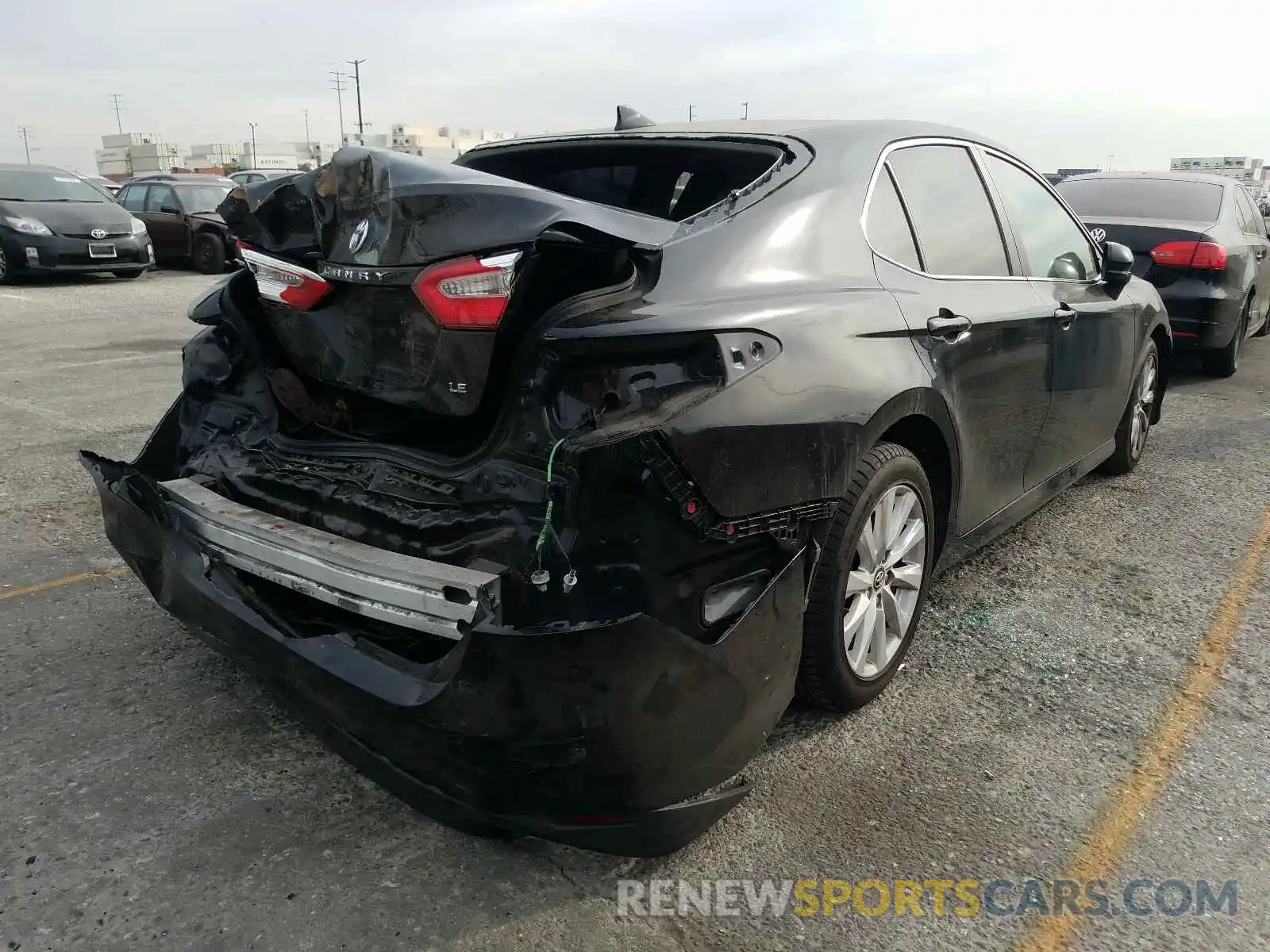 4 Фотография поврежденного автомобиля 4T1B11HK0KU193291 TOYOTA CAMRY 2019