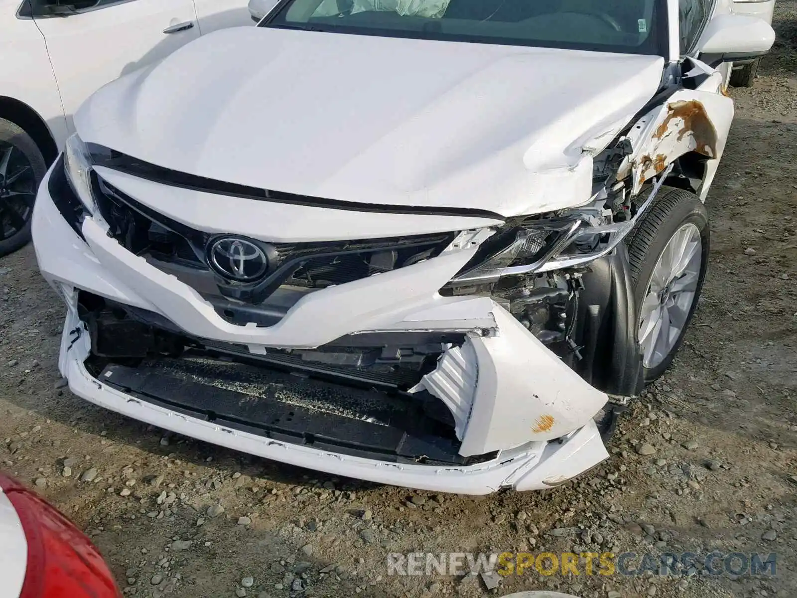 9 Photograph of a damaged car 4T1B11HK0KU194277 TOYOTA CAMRY 2019