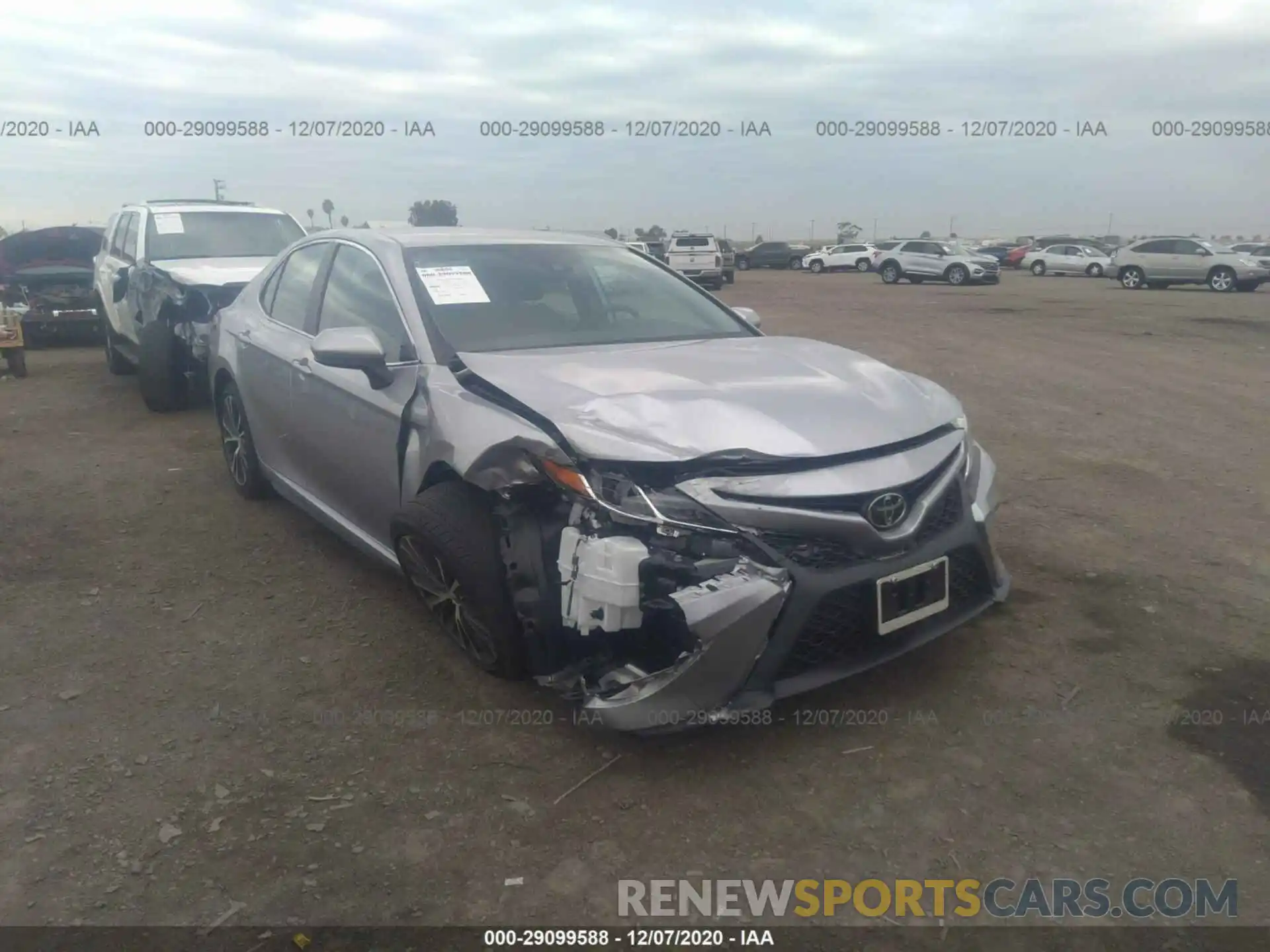 6 Photograph of a damaged car 4T1B11HK0KU195445 TOYOTA CAMRY 2019